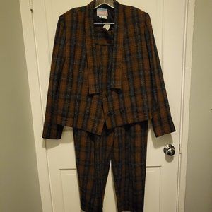 Tweed pant suit- Vintage